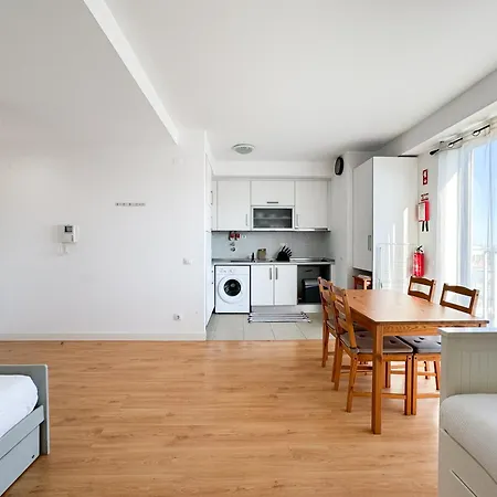 Bright Next To Main Avenue And Marina #1870 Apartamento